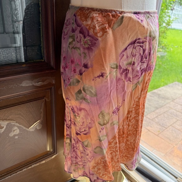 Silk Skirt Set - Picture 5 of 5